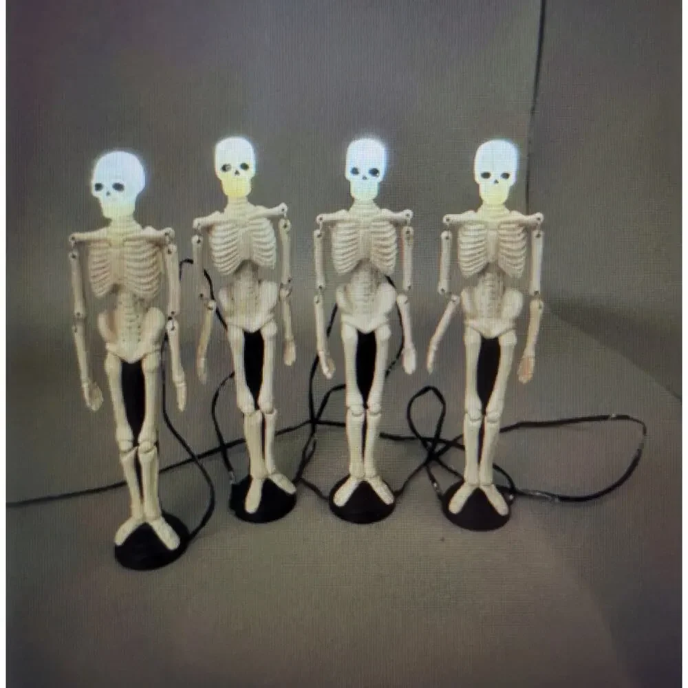Dept 56 Skull Street Lamps 4 Lit Halloween Village Accessories 56.53079 WORKS